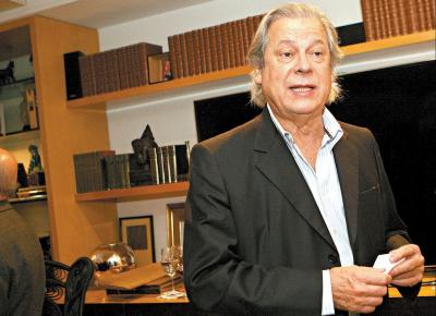 Jos Dirceu, mais magro e com cabelos mais longos, no jantar para Pinheiro Guimares